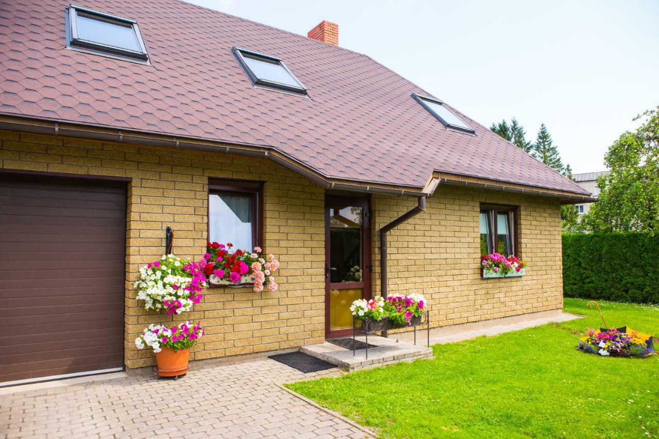 Guests House "Like Home" Sigulda Exteriör bild